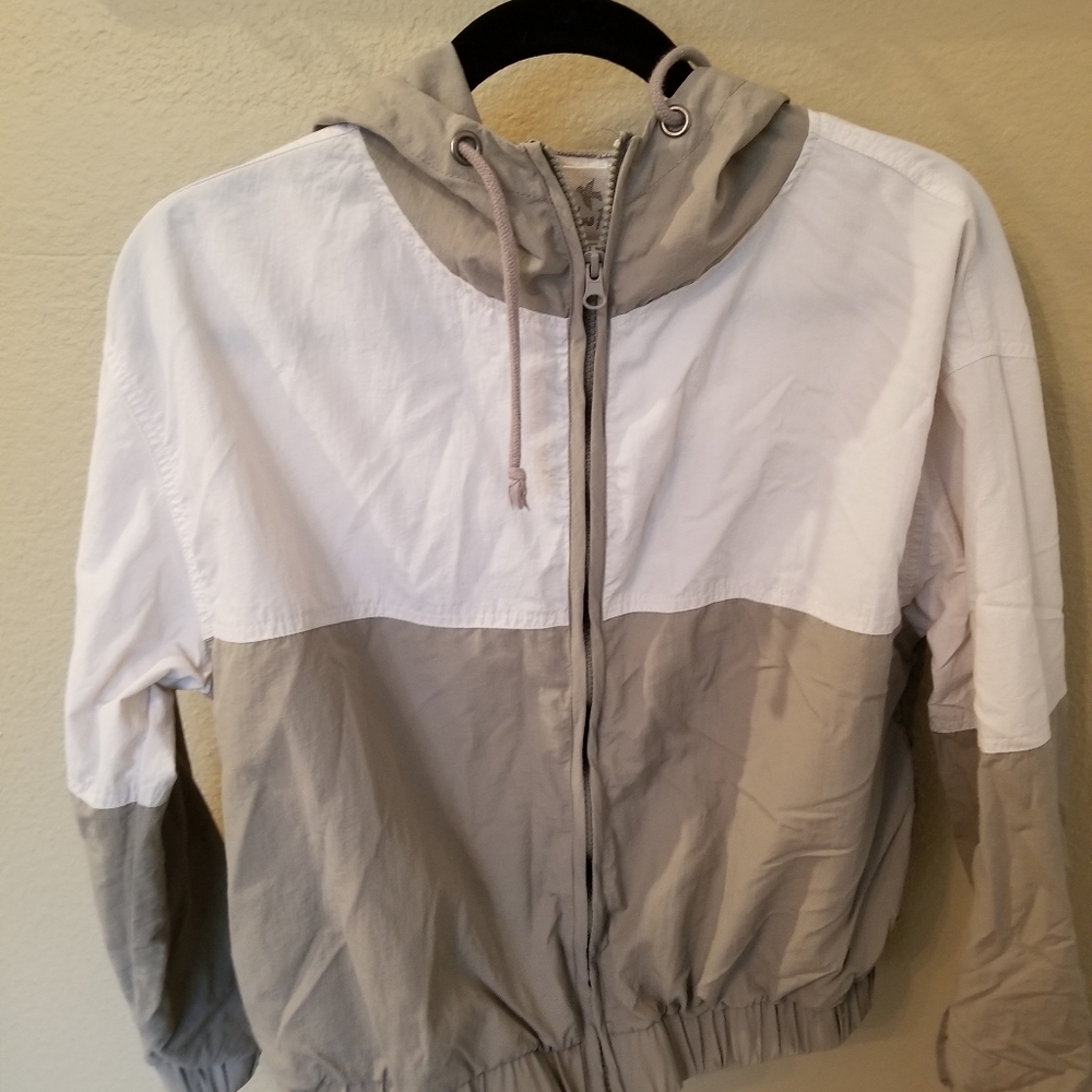 LIGHTWEIGHT JACKET